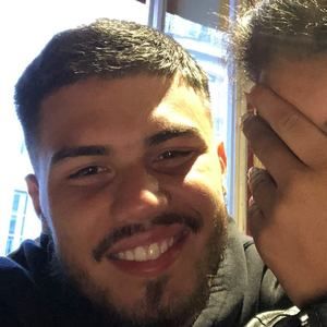 Meet your Posher, Dennis